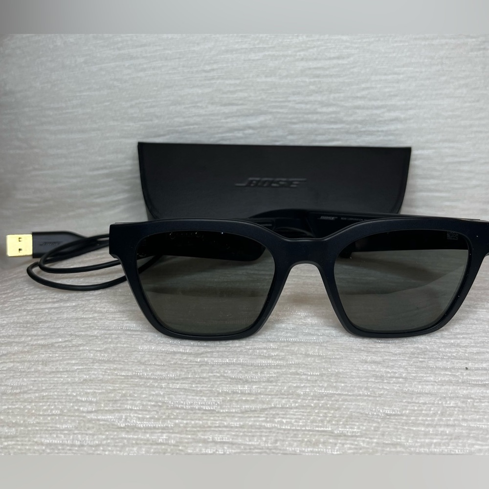 Bose Bluetooth sunglasses with charger and case